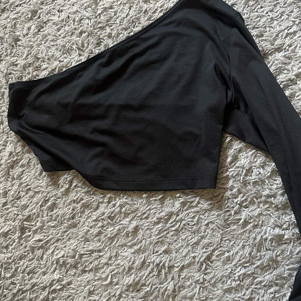 Black One-Shoulder Top